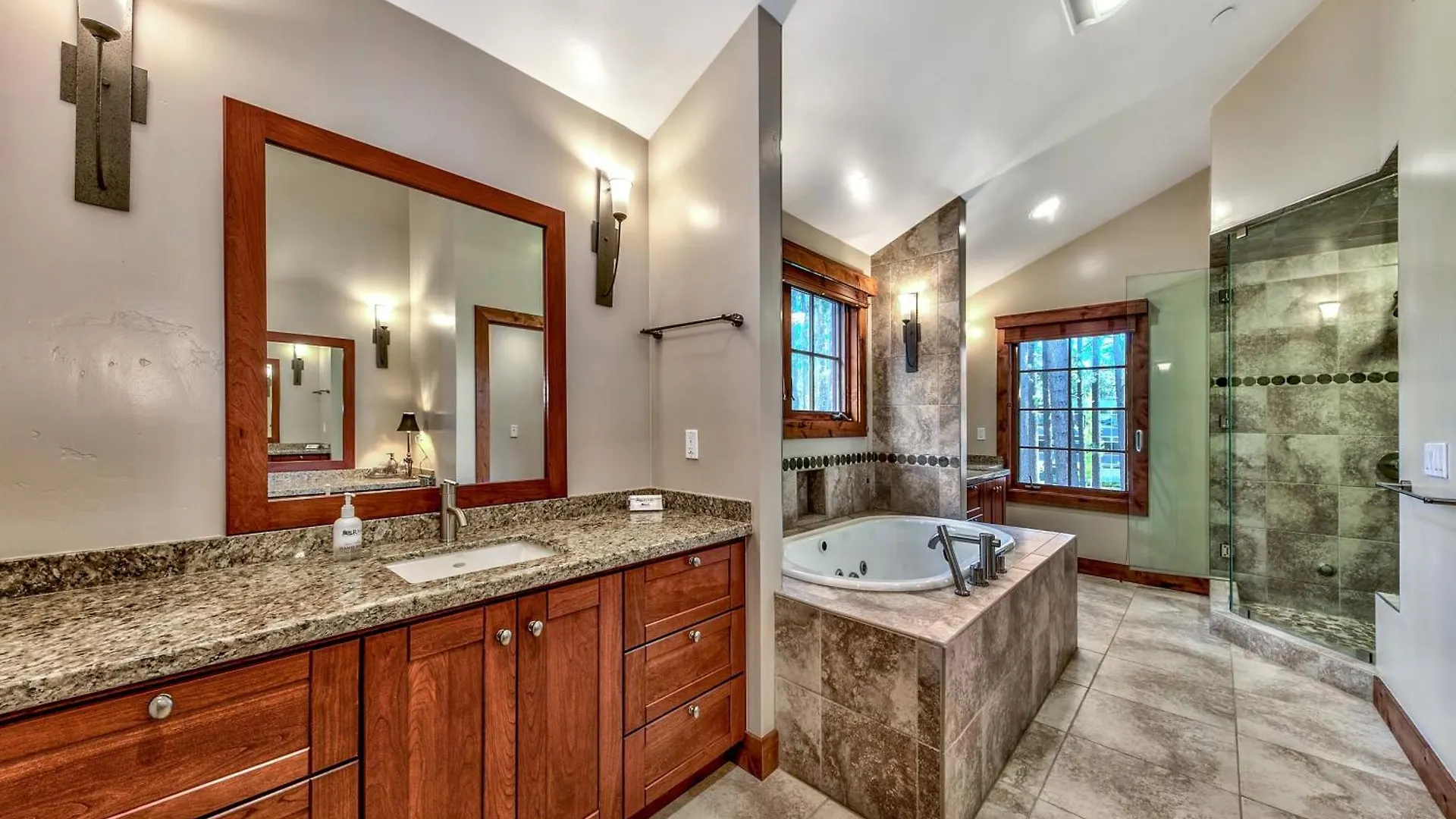 Sierra Shores Two - Lakefront Luxury South Lake Tahoe 0*,